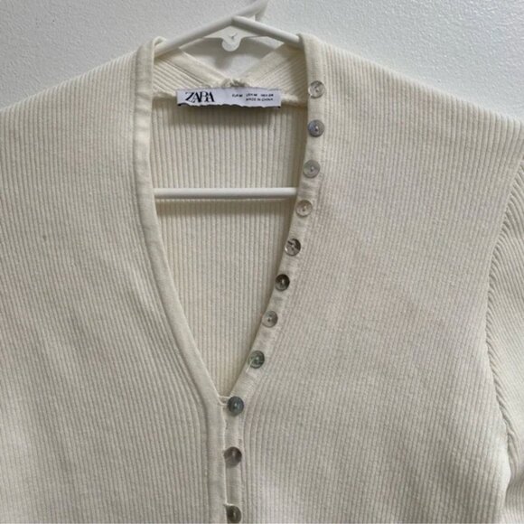 Zara Buttoned Knit Top M - Picture 6 of 9